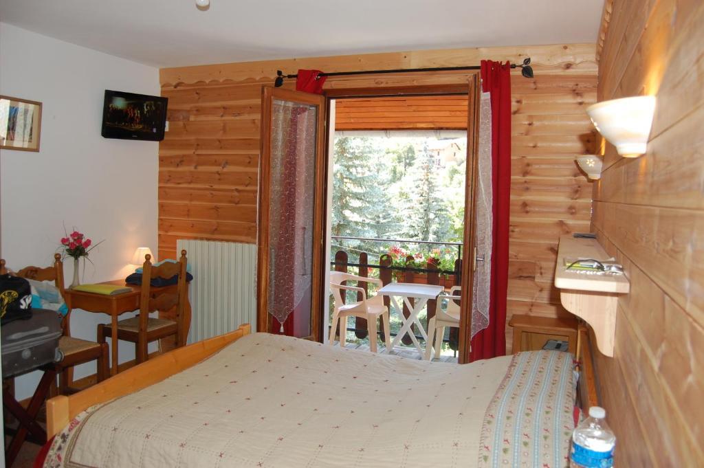 Au Bon Logis Hotel Risoul Szoba fotó