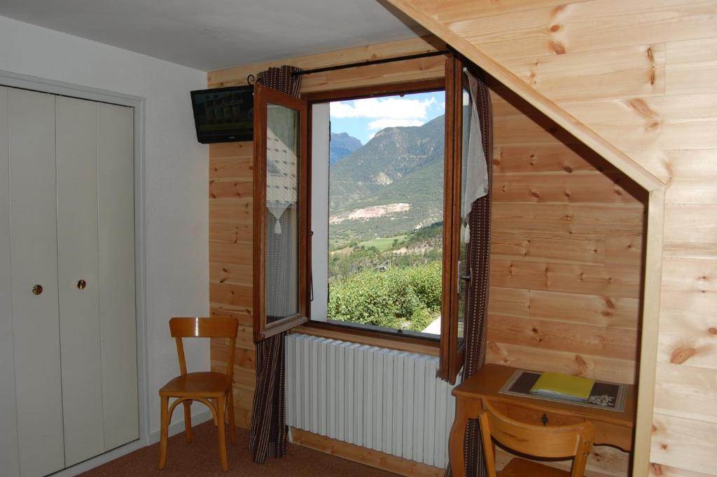 Au Bon Logis Hotel Risoul Szoba fotó